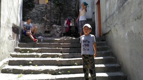 Mahalleyi Pire Bast, Vatandalar syan Etti