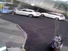 Maltepe'de Otomobil ve Minib�s Kafa Kafaya �arp��t�: 3 Yaral�