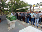 Manisa'da Yar� Maratonda Kalp Krizi Ge�iren Ko�ucu Son Yolculu�una U�urland�