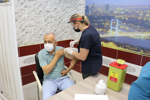 Manisa ehirleraras Otobs Terminali'nde Kovid-19 a uygulamas balatld