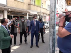 Maskeyi d�zg�n takmayanlar� g�ren Vali uyard�: 