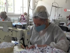Meslek lisesi bu kez �ocuklar i�in maske �retti