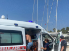 Mu�la'n�n Dat�a il�esi a��klar�nda gezi teknesinde yaralanan ki�i tahliye edildi