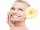 Muhte�em Bir g�l�mseme ��in Bembeyaz Di�ler