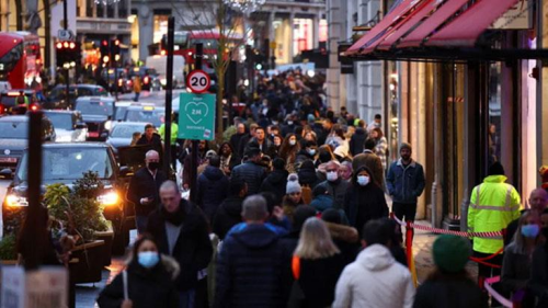 Mutasyona u�rayan koronavir�sle ilgili korkutan geli�me: �ocuklara bula�ma riski daha y�ksek