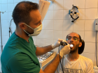 Nefes darl��� �ikayetiyle ba�vurdu�u hastanede genzinden 4,5 santimetrelik kitle ��kar�ld�