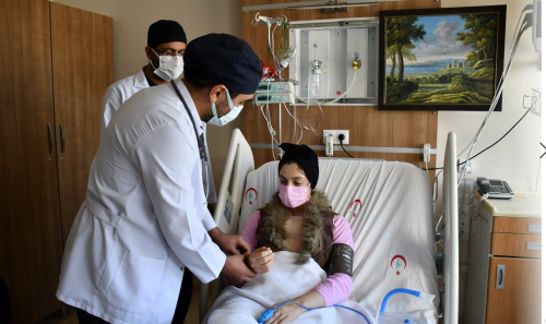 Nevehir'de hastann delik kalbine kendi kalp zarndan yama yapld