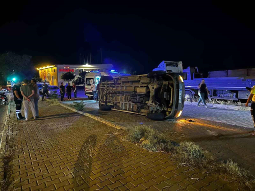 Nevehir'de Servis Minibs Yan Yatt, 2 Kii Yaraland