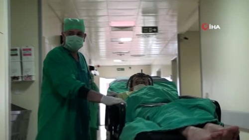 OM'de ift ene ameliyat: 19 yl sonra enesi dzeldi