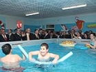 Otistik �ocuklar Hidroterapi Merkezi A��ld��