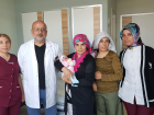 Parmak Bebek Hayata Tutundu