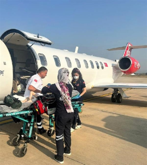 Pnmoni Tehisi Konulan ocuk Ambulans Uayla Bursa'ya Getirildi