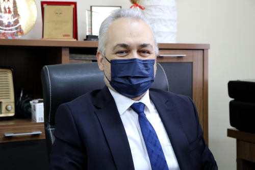 Prof. Dr. Hamdi Nezih Dadeviren'den Kovid-19'un seyrine ilikin aklama Aklamas