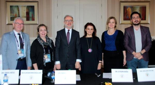 Prof. Dr. Tezcan: Primer �mm�n Yetmezli�inde Erken Tan� Hayat Kurtar�yor