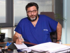 Prof. Dr. Umut Barbaros kimdir?