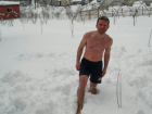 Sa�l���n� Korumak ��in Her Y�l Kar Banyosu Yap�yor