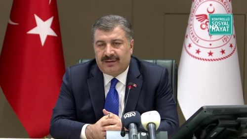Sa�l�k Bakan� Fahrettin Koca, gazetecilerin sorular�n� yan�tlad�