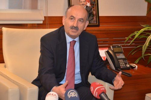 Salk Bakan Mezzinolu Hzl Trende Sorular Yantlad