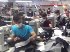 Sa�l�k ekipleri fabrikalar� tek tek gezerek a�� yap�yor