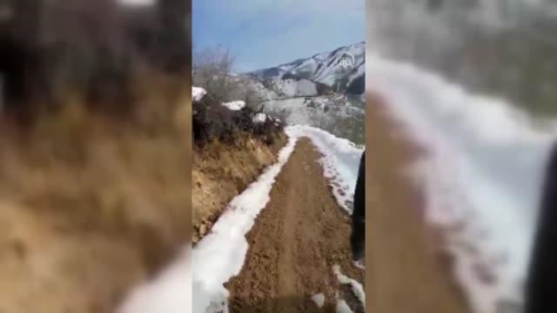 Salk ekipleri karda 2 kilometre yryerek ulatklar hastaya Kovid-19 as yapt