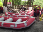 Sa�l�k ekipleri raftingcileri de a��lad�