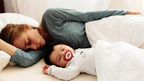 Salkl bebek uykusu nasl olmaldr? Mitler ve gerekler