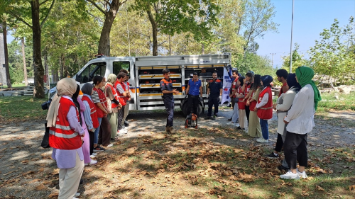 Sakarya'da Genlere Afet Eitimi Veriliyor