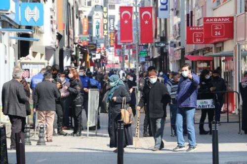 Karantinay ihlal eden 100'n zerinde kii KYK yurtlarnda