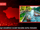 Sanayi esnaf�n�n s�cak havada zorlu mesaisi