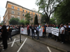 Saraybosna'da sa�l�k �al��anlar� �cret art��� talebiyle g�steri d�zenledi