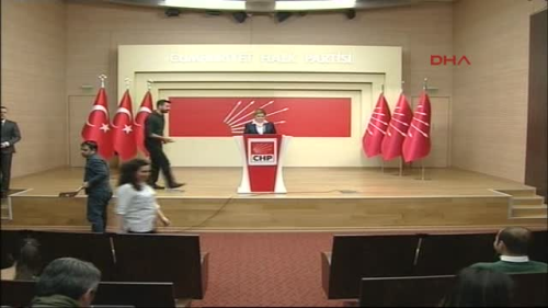 Selin Sayek B�ke, Bas�n Toplant�s� D�zenledi 1