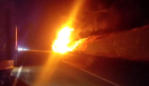 Siirt'te bir vin� alev ald�, yang�n ��kt�