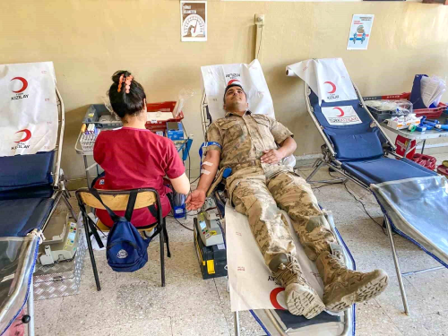 Siirt'te Jandarma ve Kzlay  Birliiyle Kan Ba Kampanyas Dzenlendi