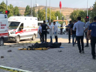 Silahla yaralad�klar� adam� ambulansta kalp mesaj� yap�l�rken sa�l�k g�revlilerinin �n�nde tekrar vurdular
