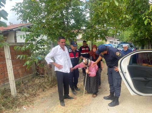 Sinop'ta Kaybolan Alzheimer Hastas Kadn Ormanda Bulundu