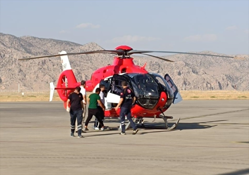 rnak'ta kanser phesi bulunan kadn ambulans helikopterle Diyarbakr'a sevk edildi