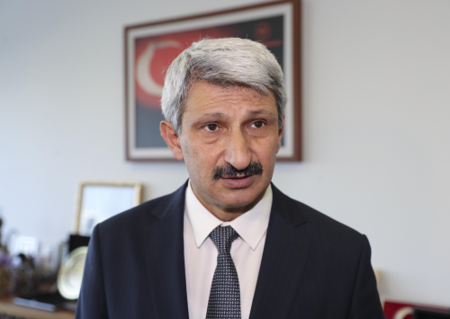 Sokak kpeklerinin saldrsnn ardndan 9 ameliyat geiren Enes, yeniden yrmeye hazrlanyor