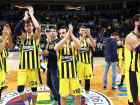 Son Dakika: Fenerbah�e'den koronavir�s a��klamas�: Bir �al��an�m�z haricinde oyuncular�m�z hastaneye yat�r�lmad�