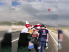 Son dakika haber... Ambulans helikopter kara yoluna indi