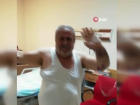 Engelli sandalyesiyle geldi�i hastaneden oynayarak ��kt�