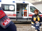 Son dakika haberleri: Diyarbak�r'�n 'k�rm�z� ba�l�kl�' kad�n ambulans �of�r� Ayfer Kurt, zamanla yar���yor