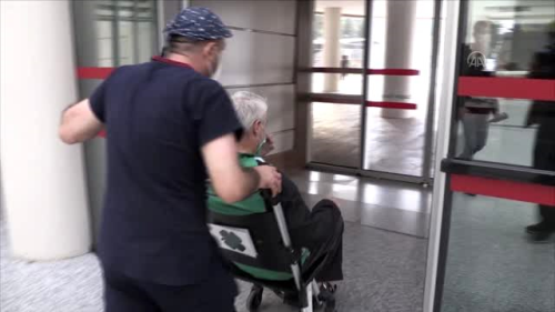 Son dakika... Kovid-19'u yenen Saruhanl Belediye Bakan Bilgin, taburcu edildi