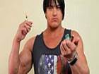 Steroid Kullanan Adam�n G���slerinden S�t Geliyor
