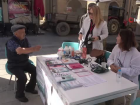 Tarihi meydanda 'halk sa�l��� soka��' kuruldu, vatanda�lar �cretsiz test yapt�rd�