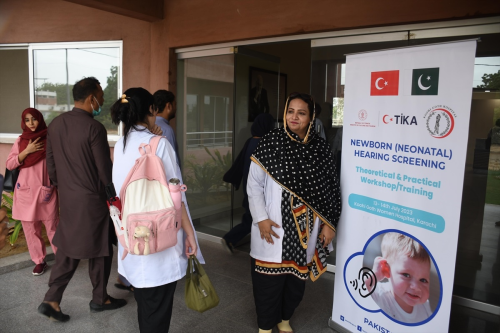 TKA, Pakistan'daki hastanelere yeni teknoloji yenidoan iitme tarama cihazlar salad
