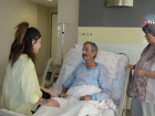 Torunundan al�nan karaci�er nakledilen 71 ya��ndaki dede, g�zya�lar�n� tutamad�