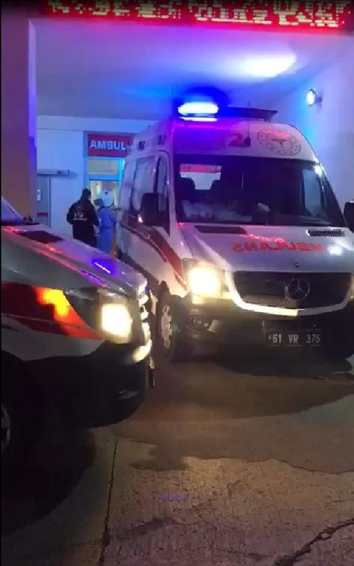 Trabzon'da pandemi hastanesi nnde korkutan ambulans younluu