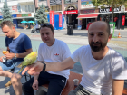 Trafik kazas�nda kaybetti�i arkada��n�n ismini verdi�i papa�an�yla ya�ayan sa�l�k teknikeri