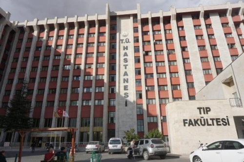 Trakya niversitesi Tp Fakltesi Hastanesi'nde Sendikal Faaliyet Engellendi