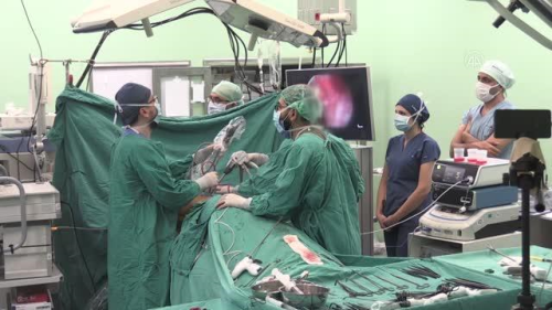Turgut zal Tp Merkezi'nde evrimii torasik cerrahi akcier ameliyat yapld